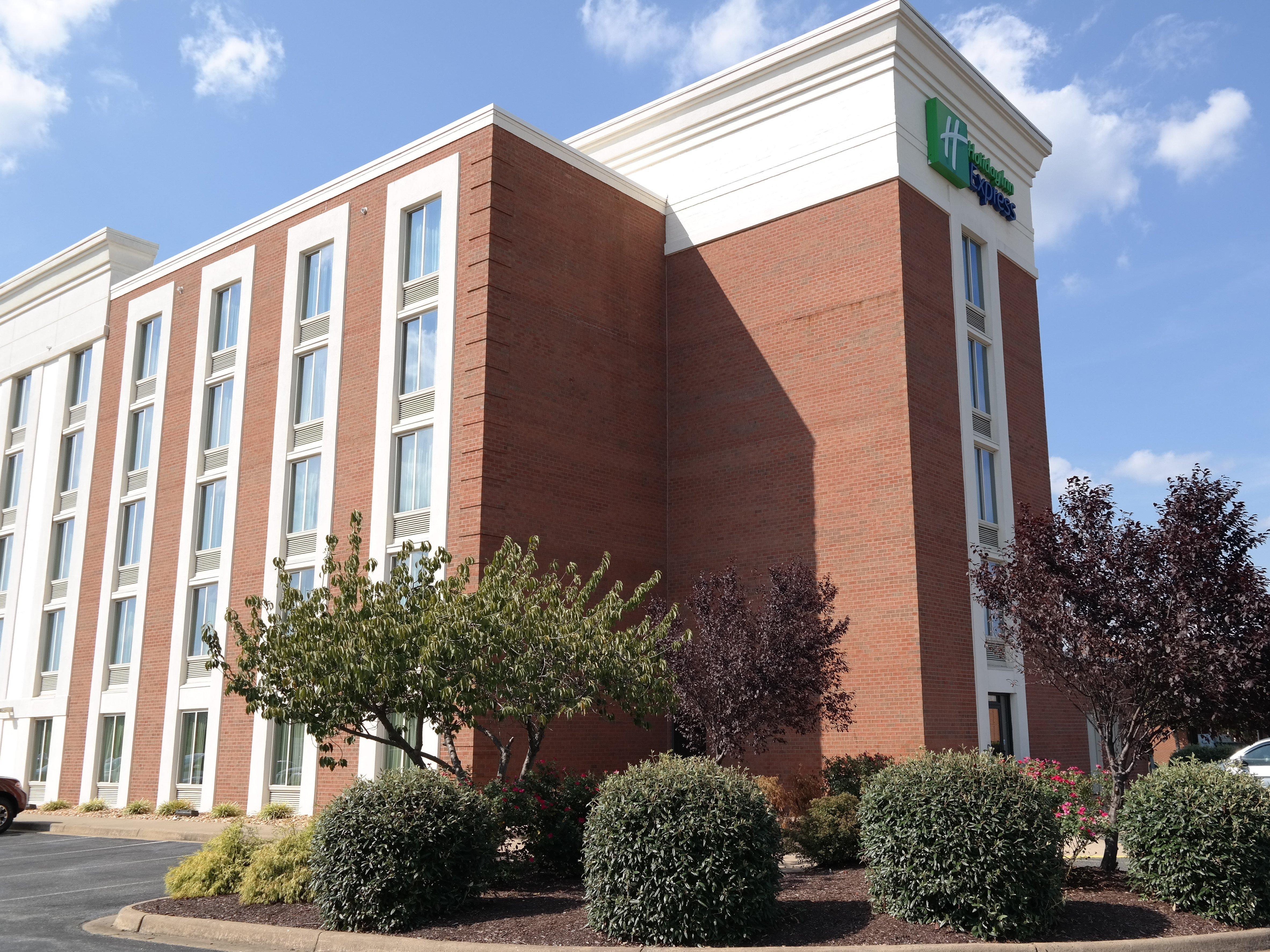 Holiday Inn Express Fredericksburg - Southpoint By Ihg Zewnętrze zdjęcie