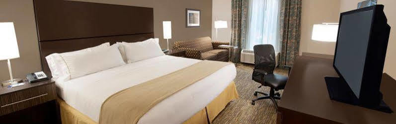 Holiday Inn Express Fredericksburg - Southpoint By Ihg Zewnętrze zdjęcie